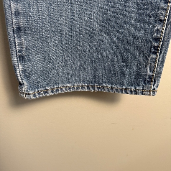 Calvin Klein Jeans Men's Denim Straight Cut Regular Wash Blue Jeans Size Tag: 36 - Picture 2 of 15